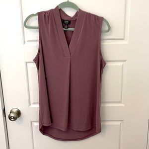 Jones of New York purple sleeveless blouse